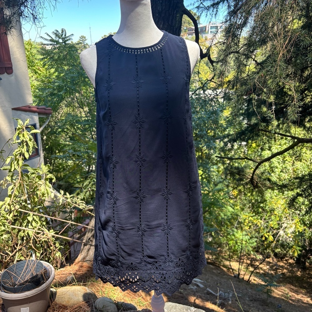LOFT Navy Sleeveless Eyelet Sheath Dress